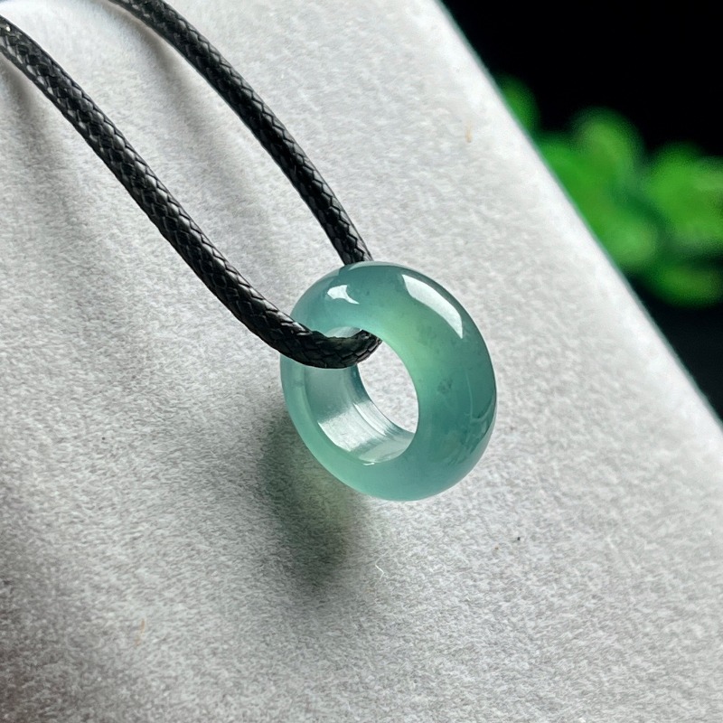 Jewelry & Watches Bench - Colar de Jadeíta de Mianmar com