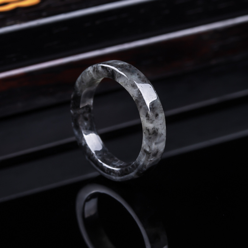 Jewelry & Watches Bench - Anel de jadeíta negra tipo gelo,