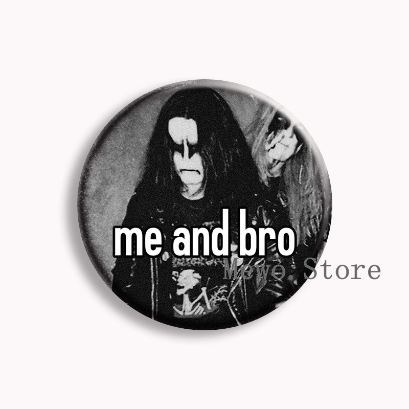 Rock mayhem banda botão macio  - Vintage Brooch Pin avaliação e preço