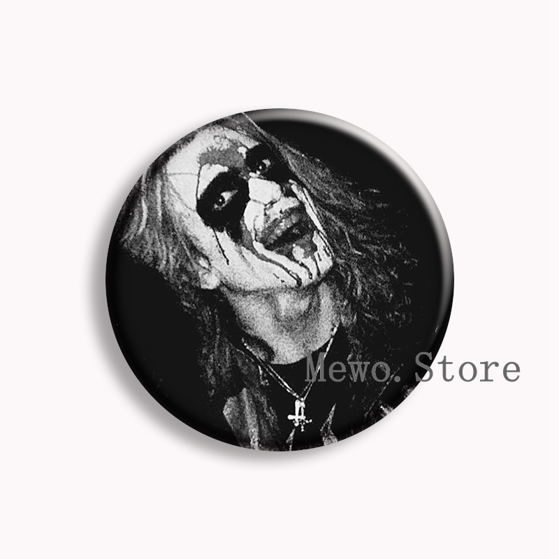 Rock mayhem banda botão macio  - Vintage Brooch Pin avaliação e preço