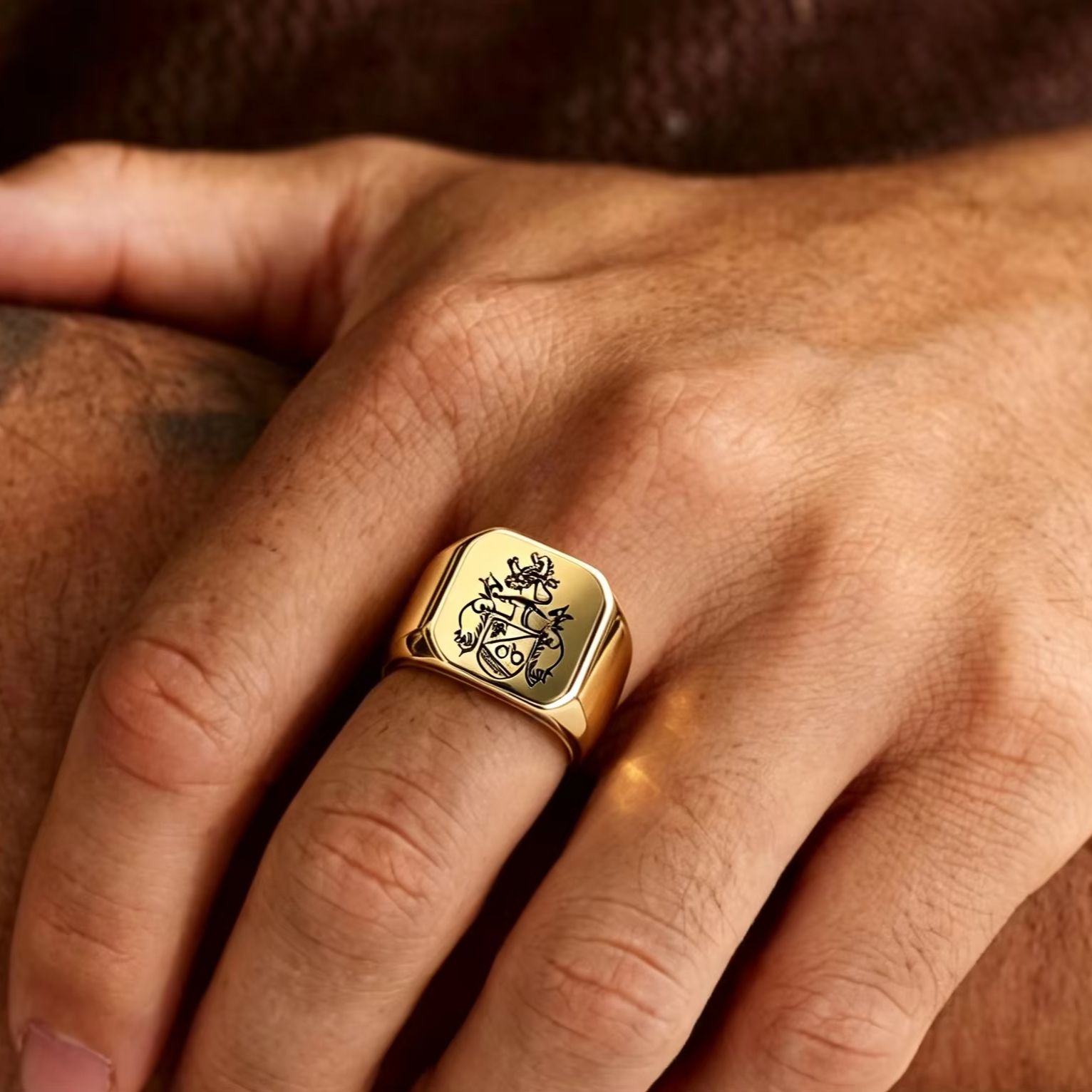 Anel de sinete com brasão de f - Mens Signet Ring avaliação e preço
