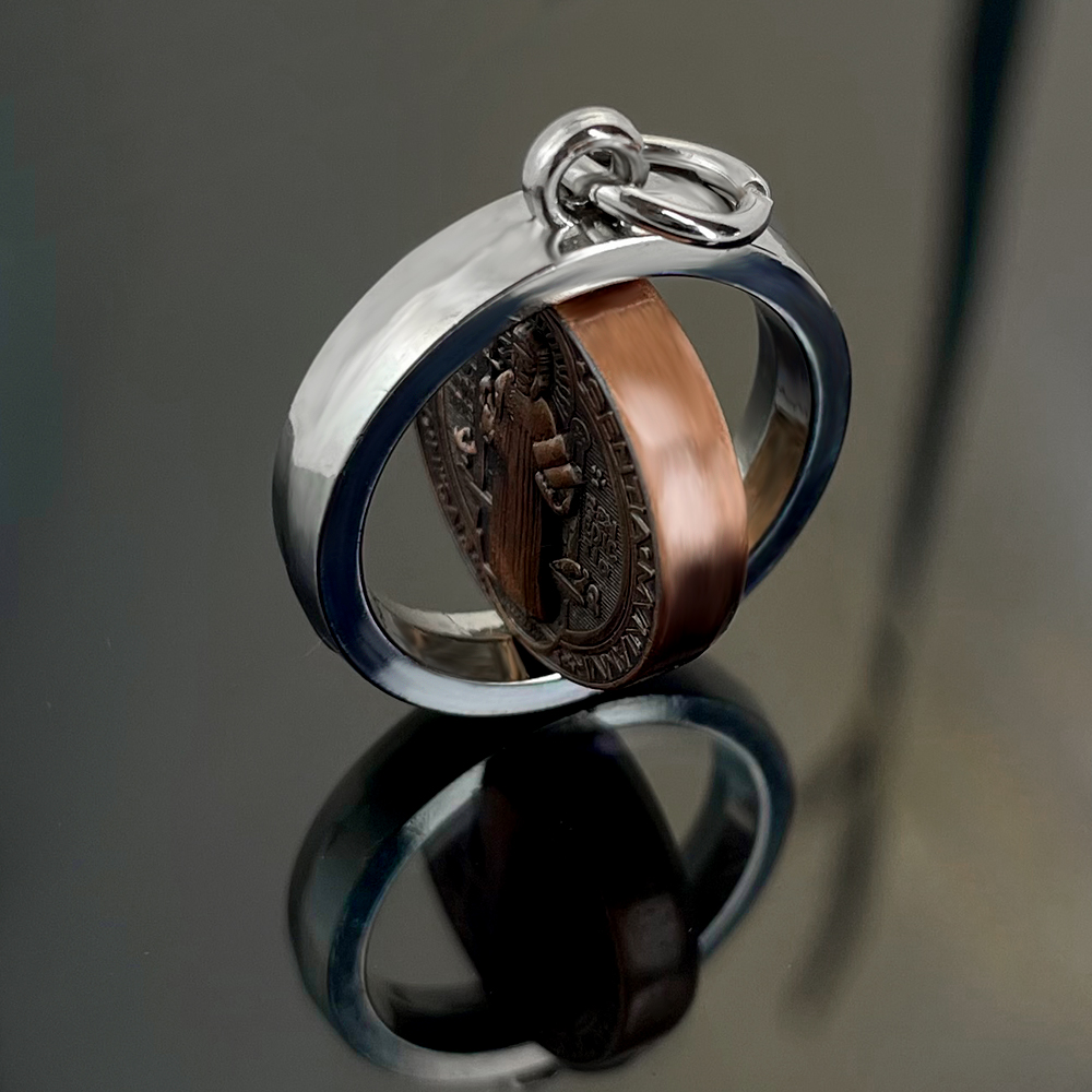Novo Colar Medalha de São Bent - Jewelry & Watches Bench avaliação e preço