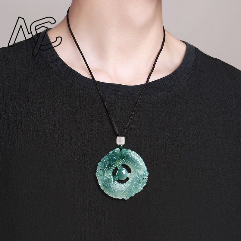 Colar com Pingente de Jade Nat - Jewelry & Watches Bench avaliação e preço
