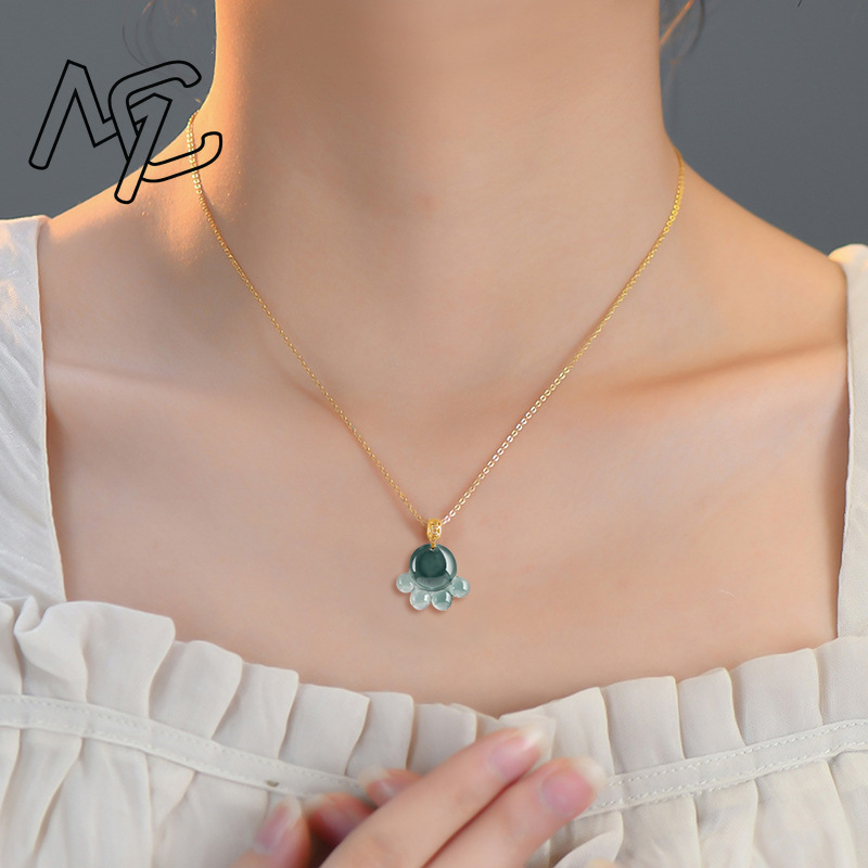 Colar com Pingente de Jade Nat - Jewelry & Watches Bench avaliação e preço